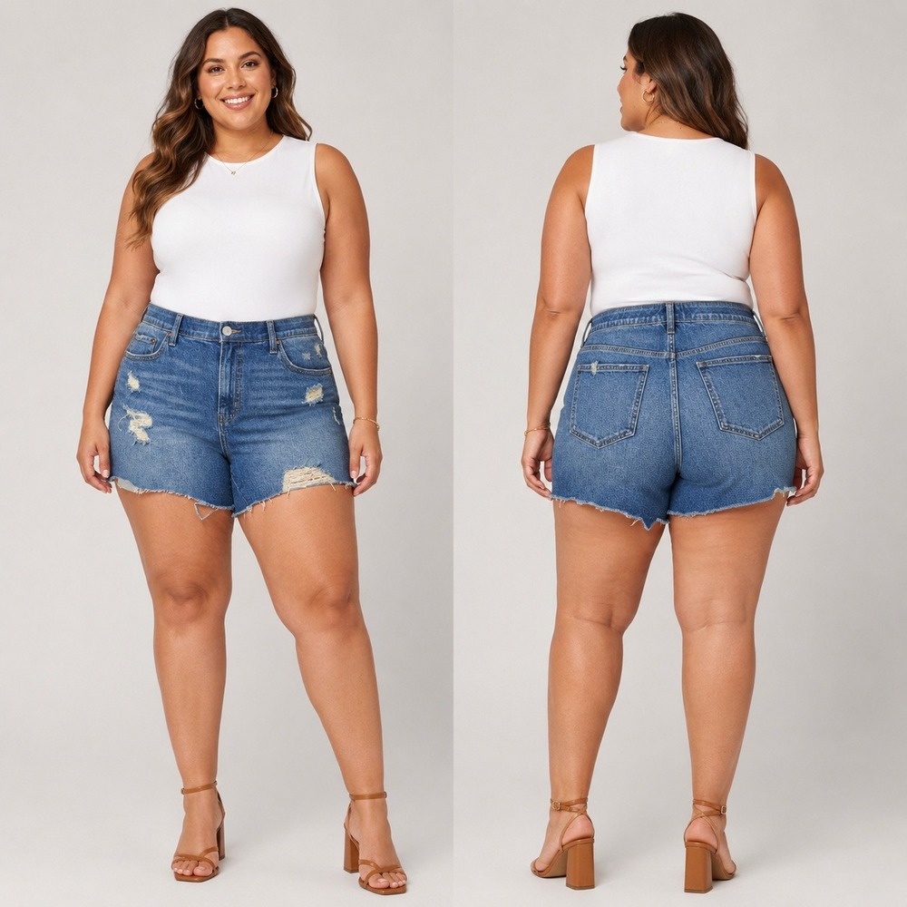 Torrid High-Rise Relaxed 3.5 Short Size 14 Blue Distressed Denim Raw Hem Casual